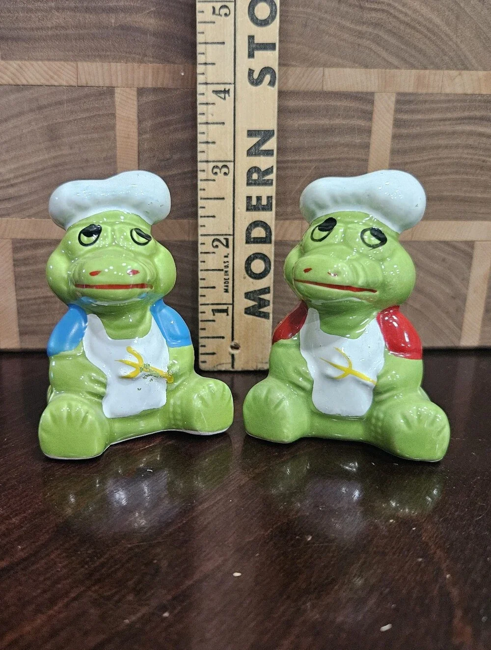 Alligator Chef Salt And Pepper Shakers